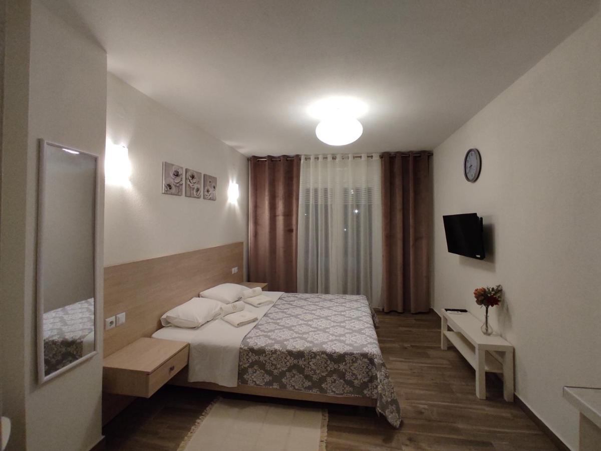 Royals Apartments Nikiti  Exterior photo